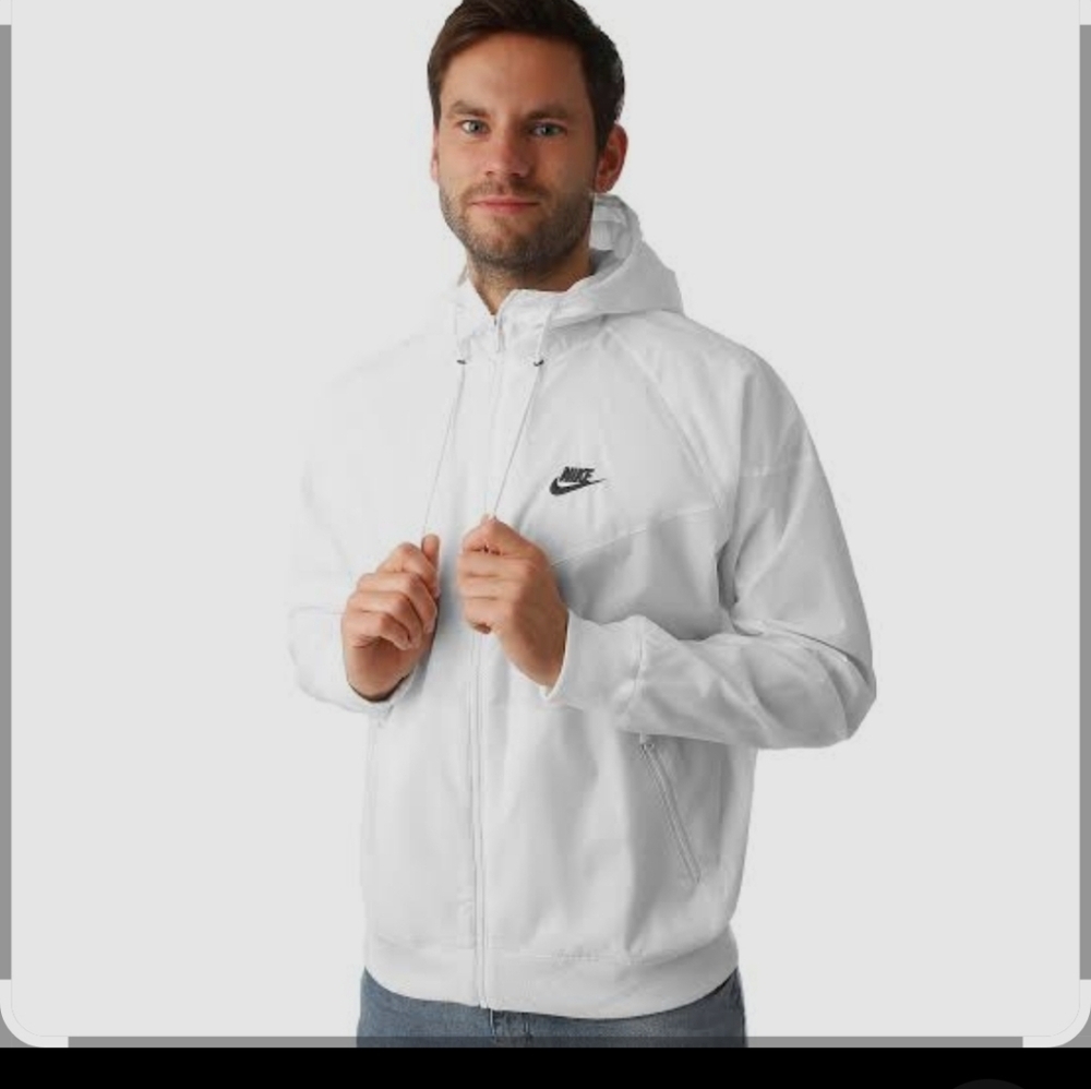 Nike Men's White Windbreaker Jacket